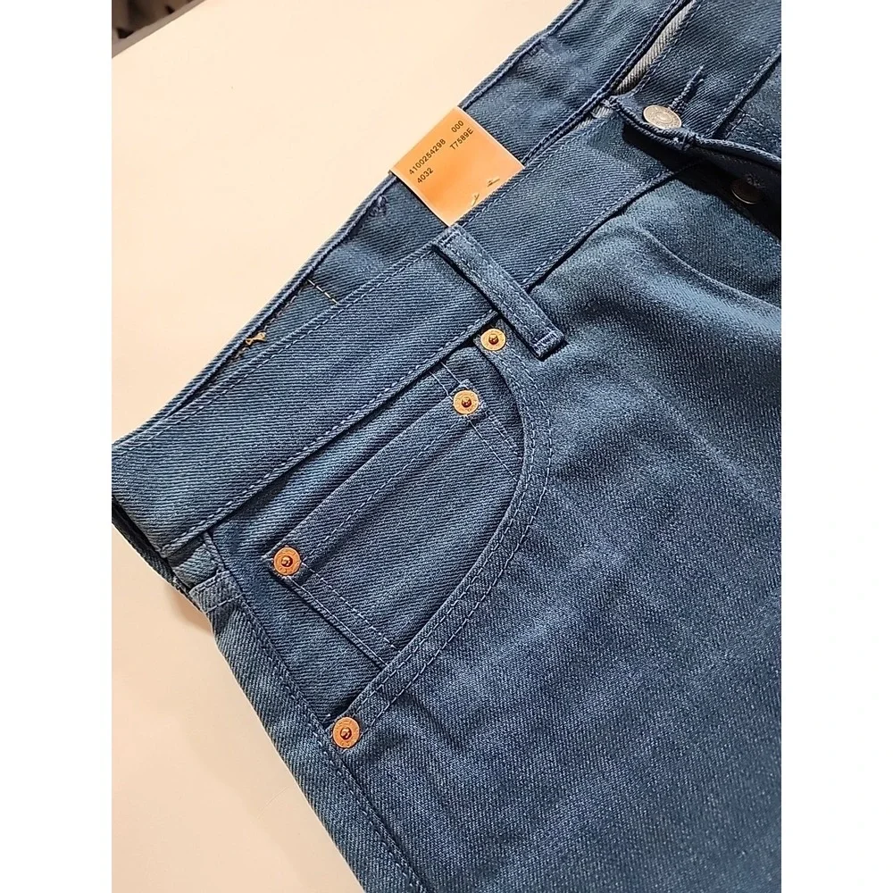 Levi's 501 men's 38X30 Buttonfly Light blue jeans Shrink To Fit Straight Leg NWT
